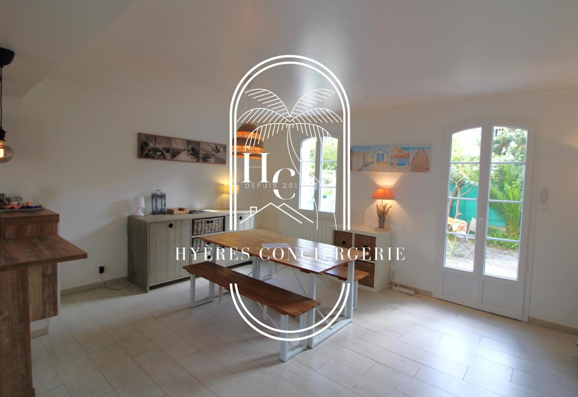 Duplex Au Coeur Du Port D'Hyeres- Plages Parking By Hc Exterior photo